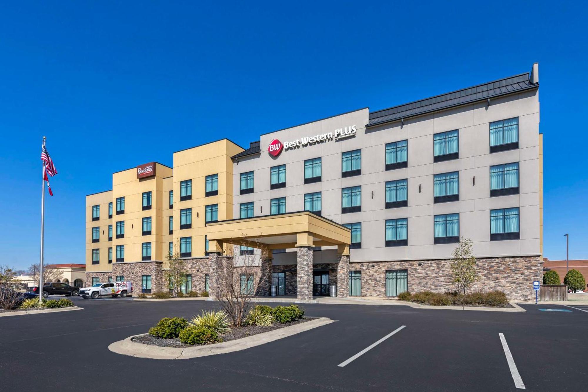 Best Western Plus Executive Residency Marion Esterno foto
