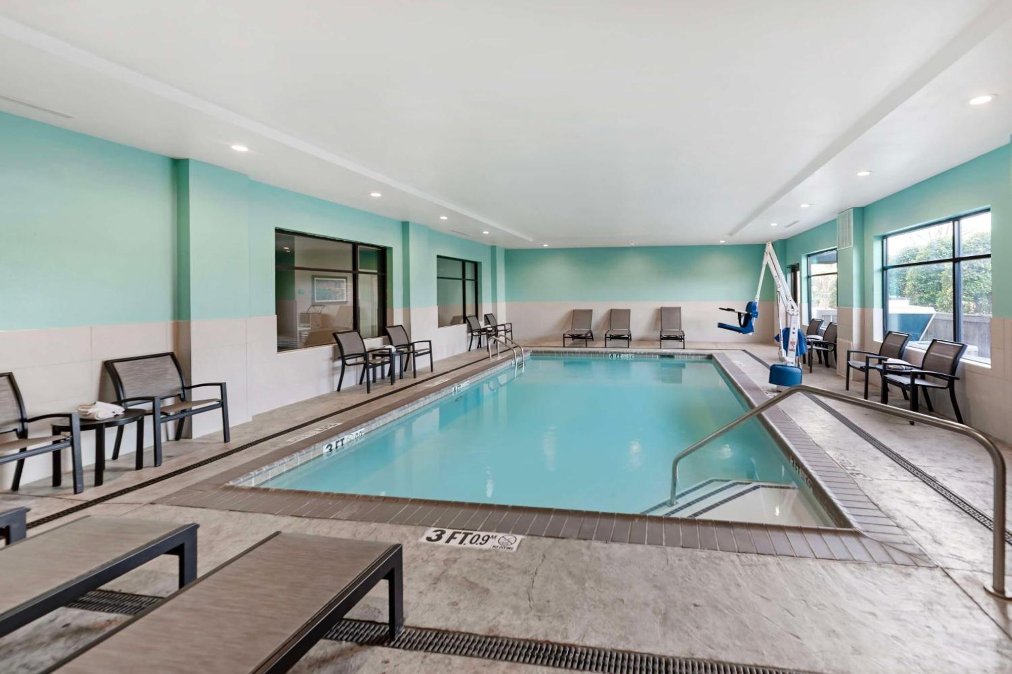 Best Western Plus Executive Residency Marion Esterno foto
